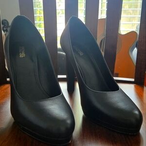 Michael Kors Black Classic Heels